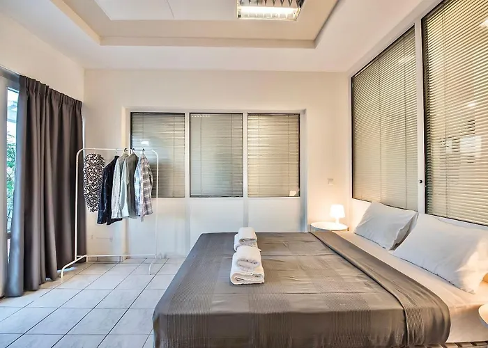 #icarus Penthouse By Halu! *